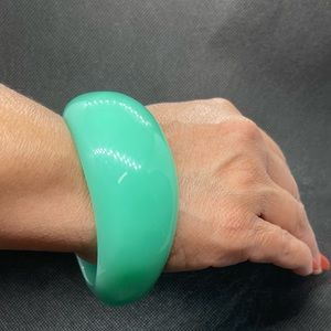 Pre-Owned Bangle Costume Jewelry